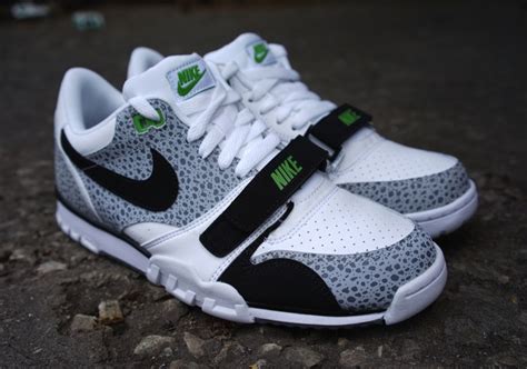 nike air trainer 1 low st white chlorophyll|air trainer 1 chlorophyll.